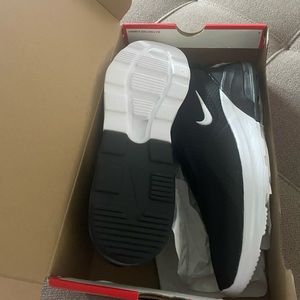 Womens Nike Air Motion 2